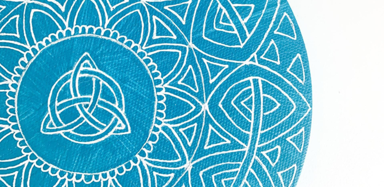 Koruma ve Şifa Veren Kutsal Sembol: Triquetra