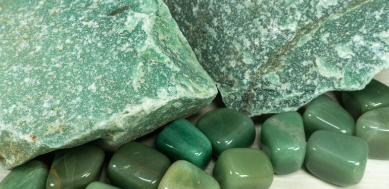 Aventurin Taşının Özellikleri ve Faydaları