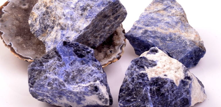 Sodalit Taşının İyileştirici Özellikleri